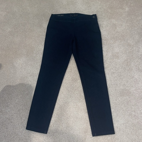 DL1961 4Way Stretch Dark Wash Rachel Jean Leggings Size 29. NWOT - Picture 6 of 9